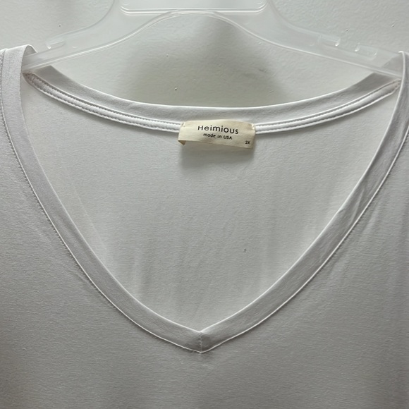 Heimious long sleeve T shirt.   #1486.   NWT - Picture 4 of 6